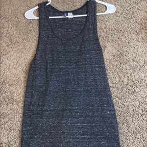 Woman’s grey tank top